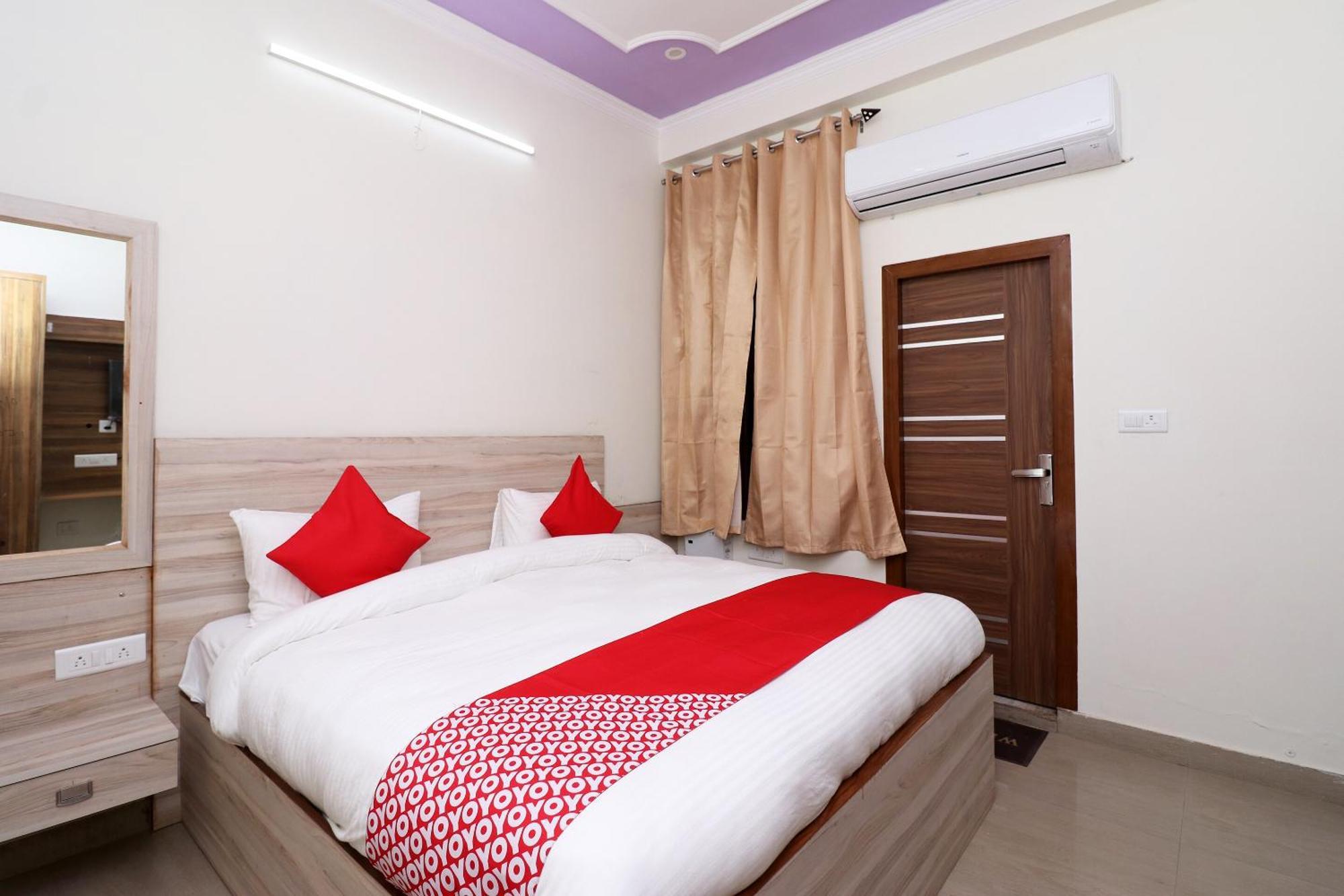 Collection O Meghna Residency Hotel Gurgaon Exterior photo