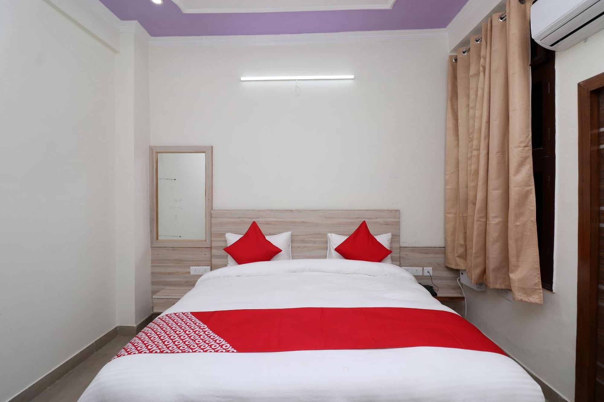 Collection O Meghna Residency Hotel Gurgaon Exterior photo